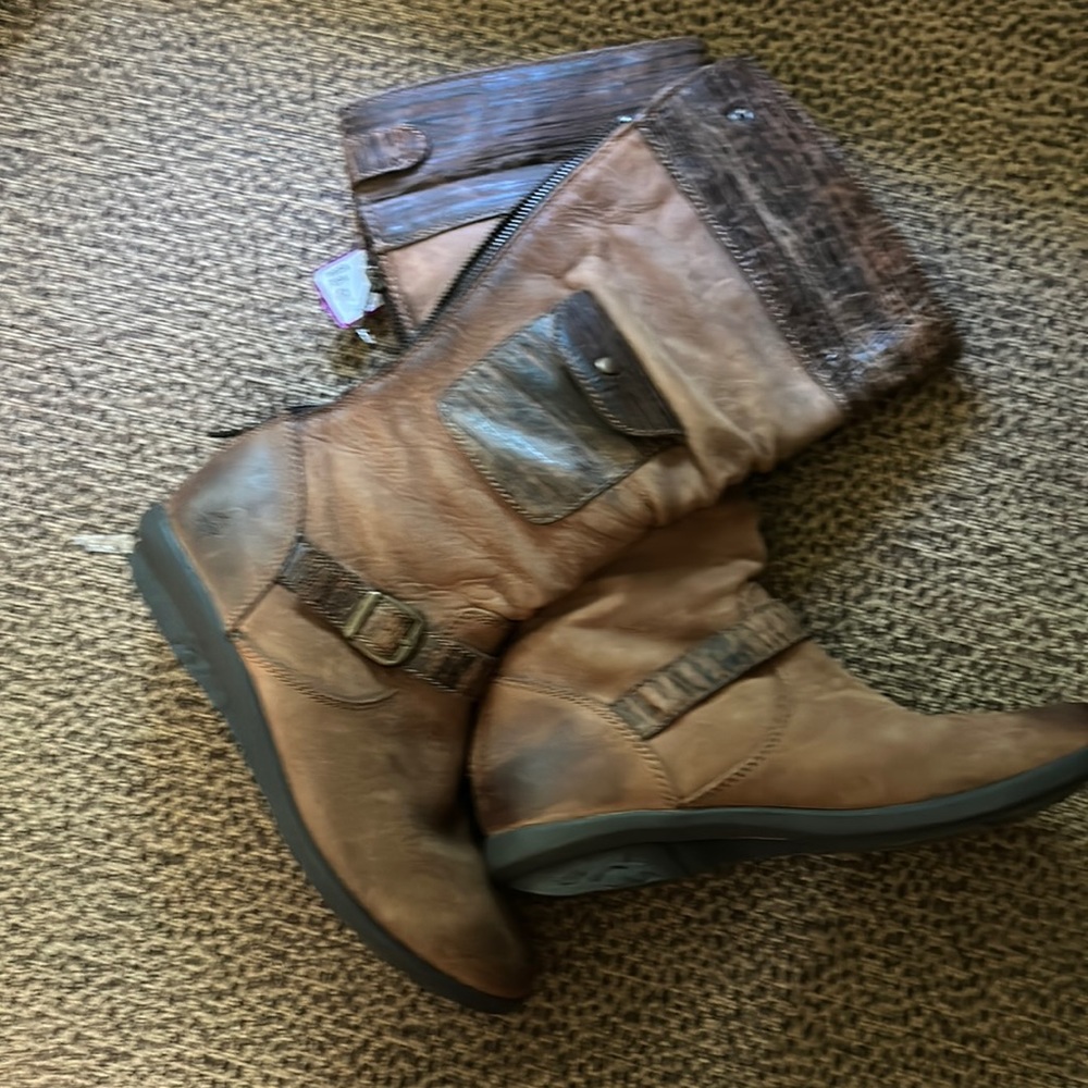 Distressed Look Leather Boots